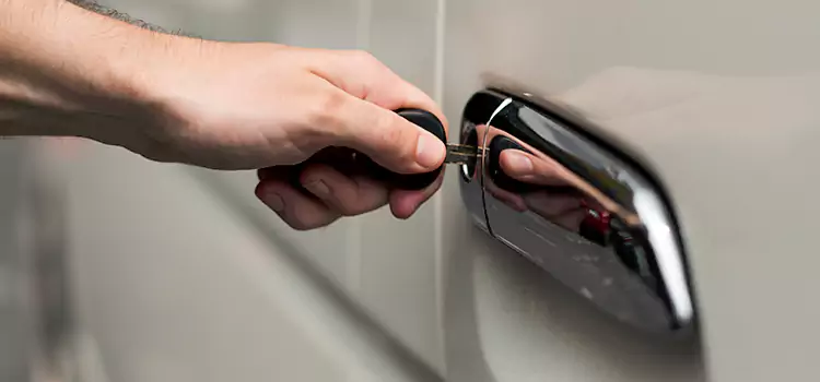 Why Choose Our Auto Locksmith Team in Stratford, CT?